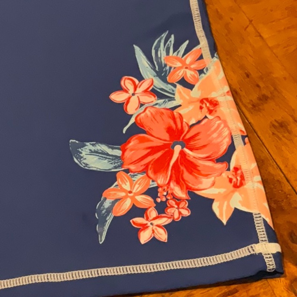Burnside Swim Tee Girls Size L